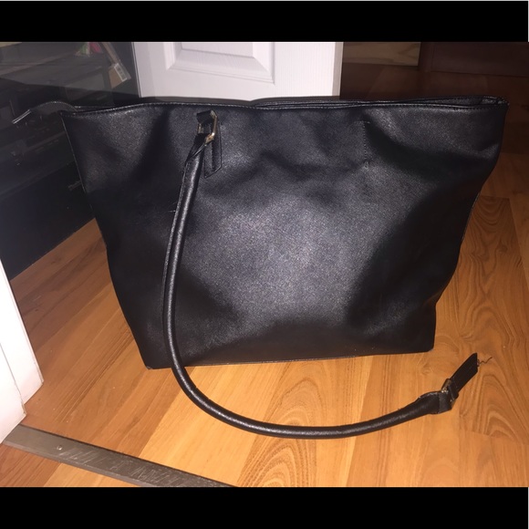 Kendal & Kylie Tote Bag - Picture 2 of 6